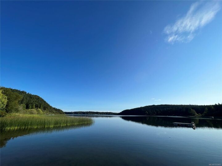 Property Photo: 171 Tripp Rd #6 BC V8K 1K6