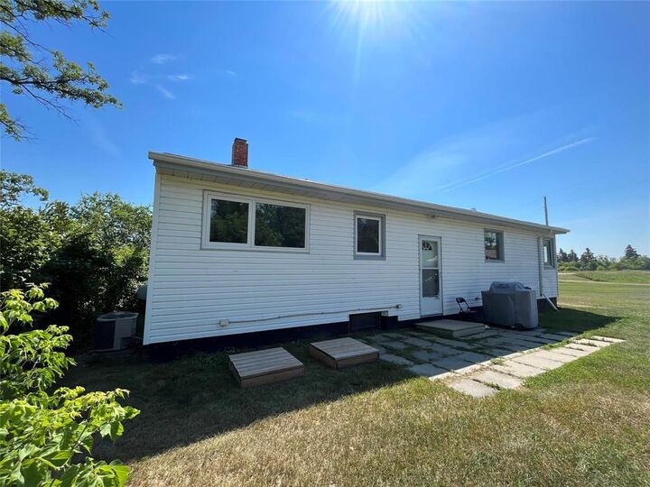 Property Photo:  160016 Pth 10 Highway North  MB R0L 0A0 