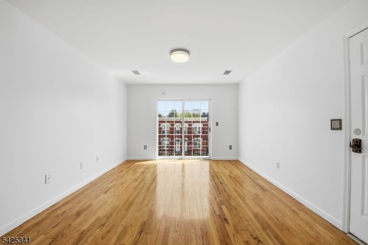 Property Photo:  20 Wakeman Ave  NJ 07104 