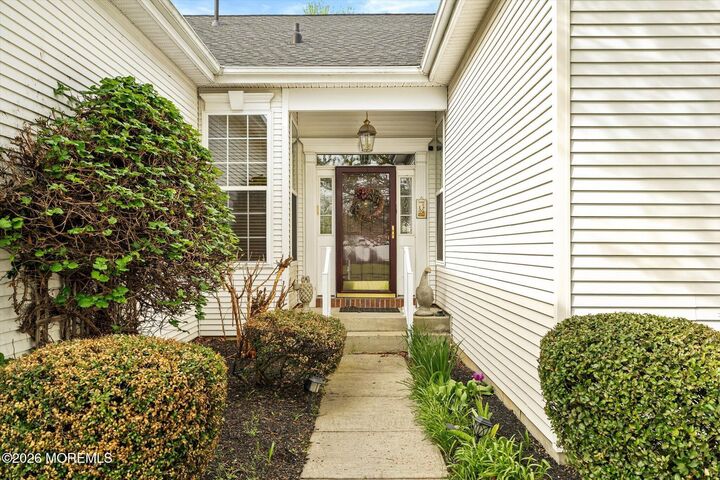Property Photo:  54 Bunker Hill Drive  NJ 08501 