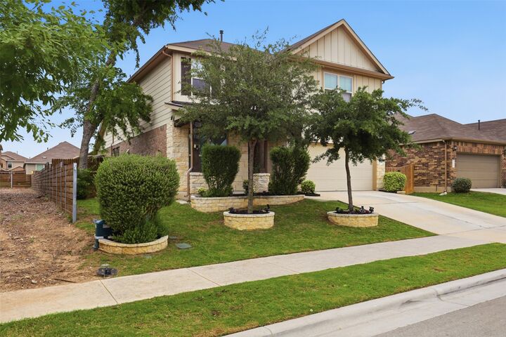 Property Photo:  119 Duroc Drive  TX 78634 