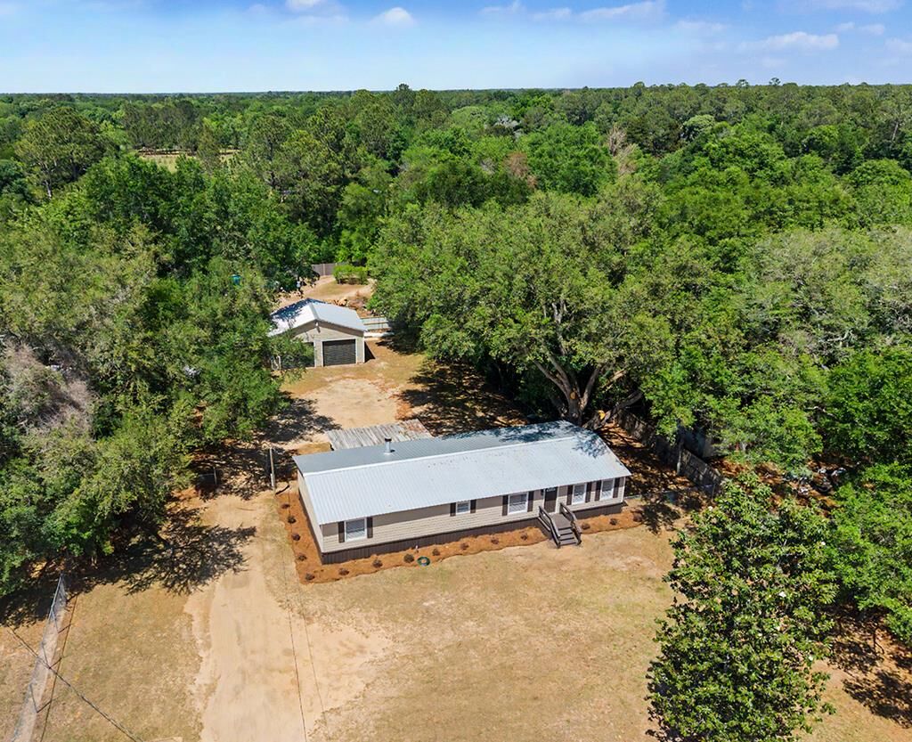 Property Photo:  137 Big Oak Drive  GA 31763 