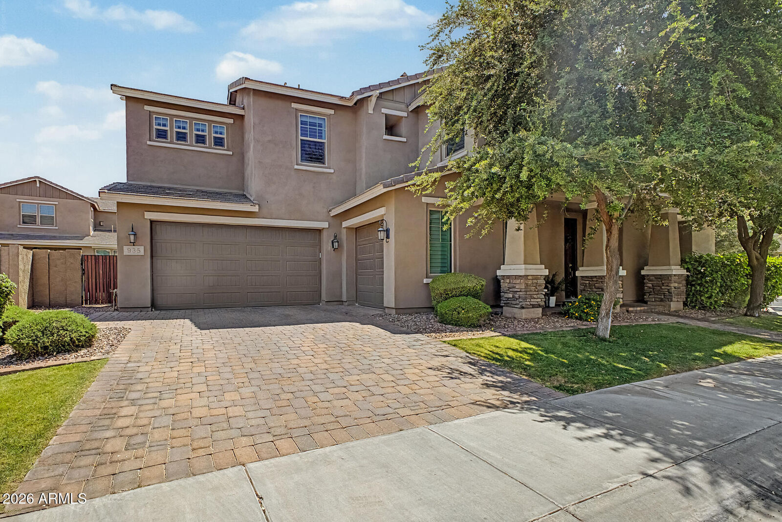 Property Photo:  935 W Grand Canyon Drive  AZ 85248 