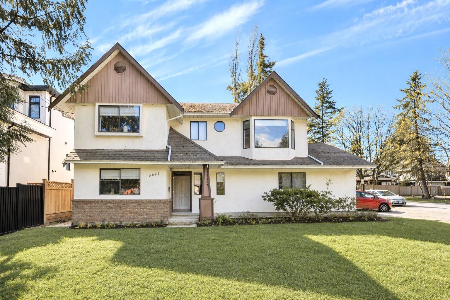 Property Photo:  10895 143 Street  BC V3R 3M1 