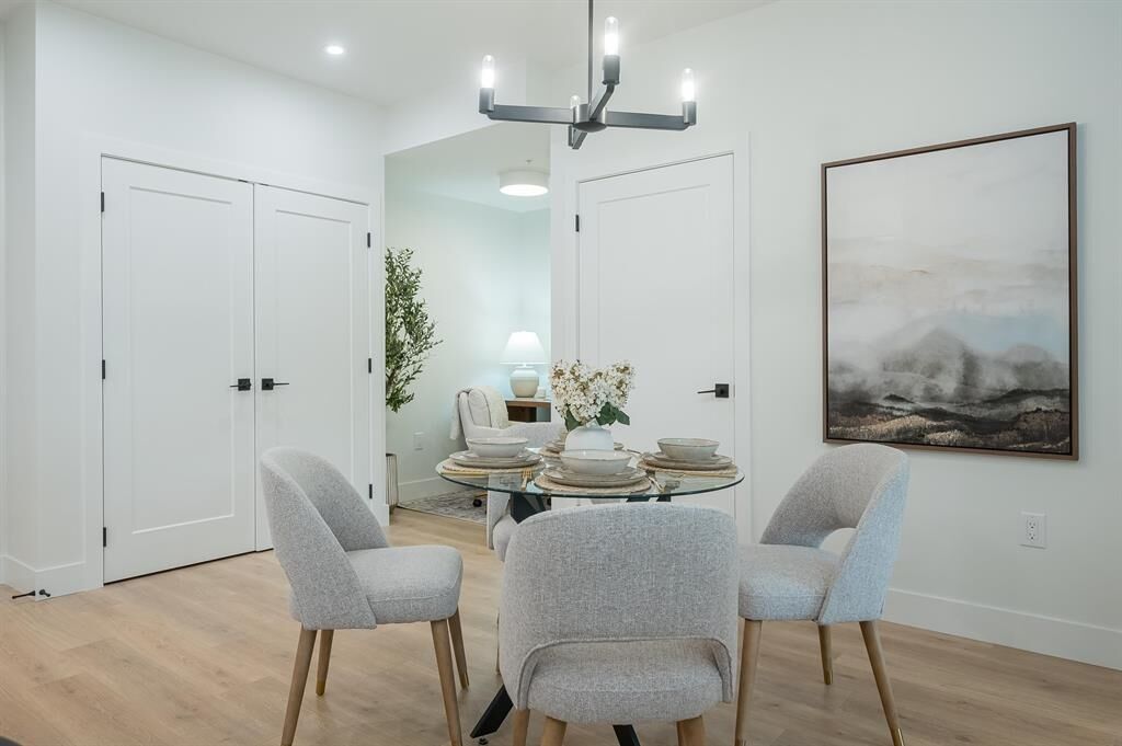Property Photo: 46185 Thomas Road 405 BC V2R 6H3