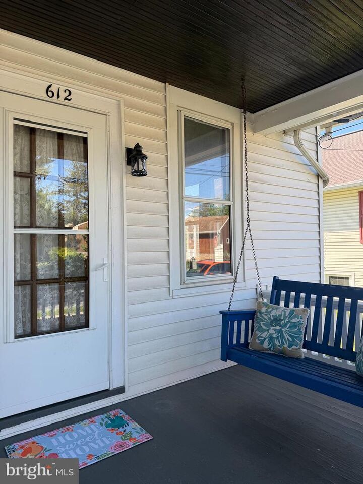 Property Photo:  612 2nd St  PA 17070 
