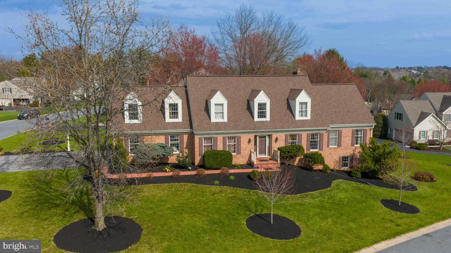 Property Photo:  2144 Saddleridge Road  PA 17601 