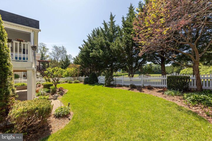 Property Photo:  817 Chelsea Drive  VA 22601 