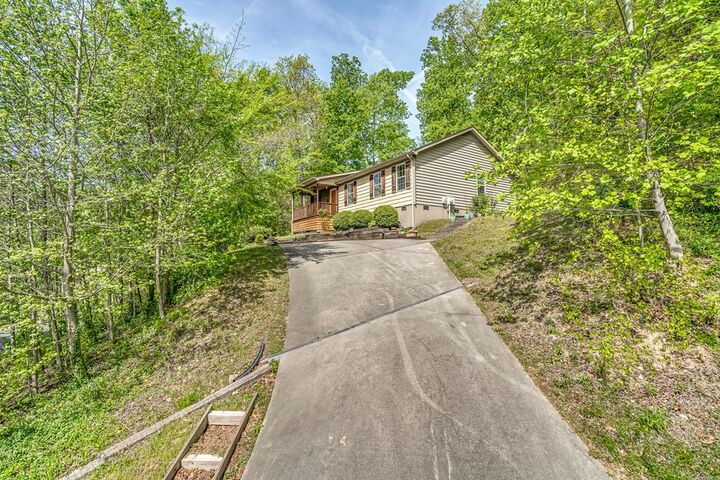 Property Photo:  111 Levi Drive  GA 30720 