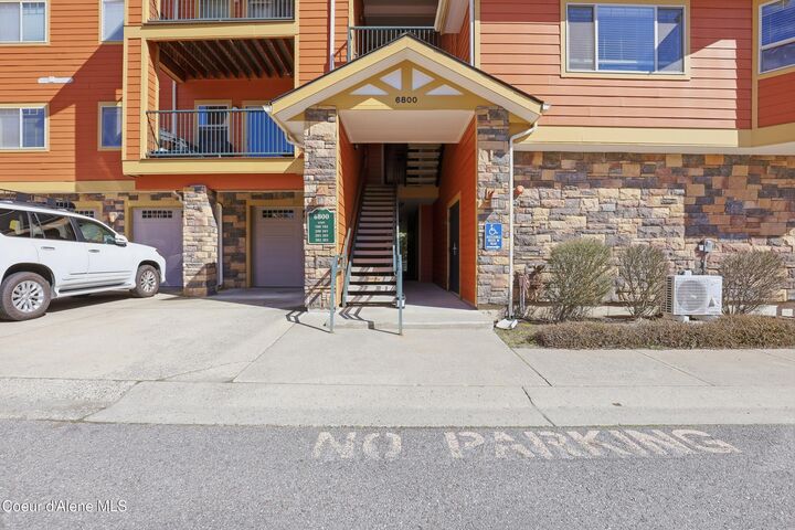 Property Photo:  6800 N Spurwing Loop 202  ID 83815 