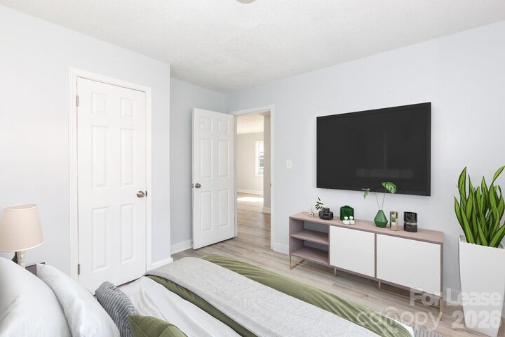 Property Photo:  4517 Helena Street  NC 28208 