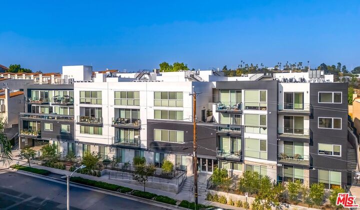 Property Photo:  957 Figueroa Ter  CA 90012 