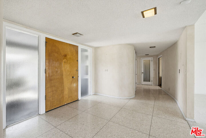 Property Photo:  4107 Punta Alta Dr  CA 90008 