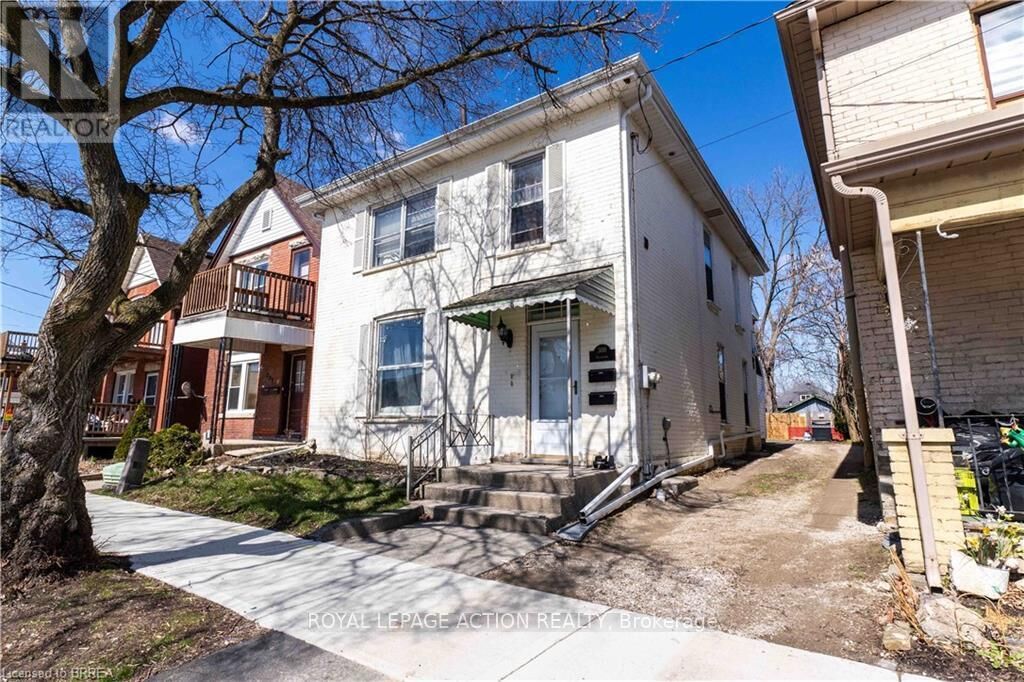 Property Photo:  300 Dalhousie Street  ON N3S 3V5 