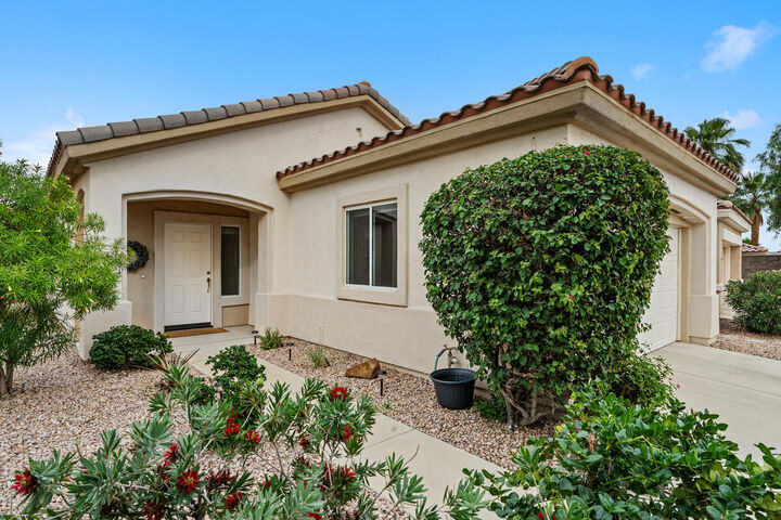 Property Photo:  78472 Glastonbury Way  CA 92211 