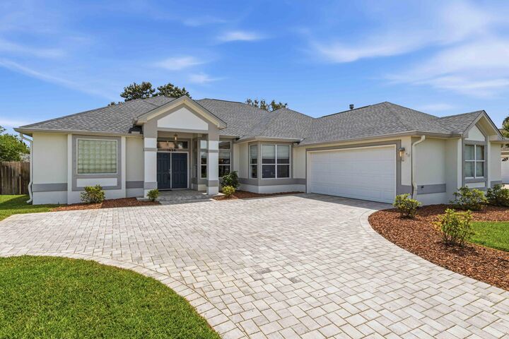 Property Photo: 1956 Rue La Fontaine FL 32566