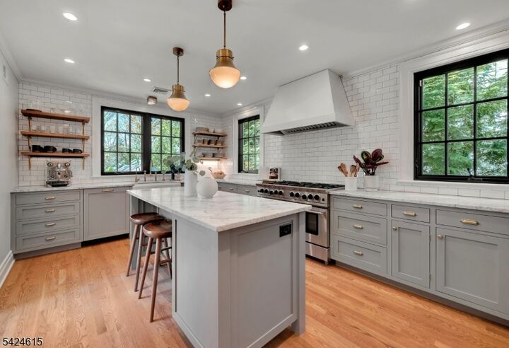 Property Photo:  5 North Ter  NJ 07040 