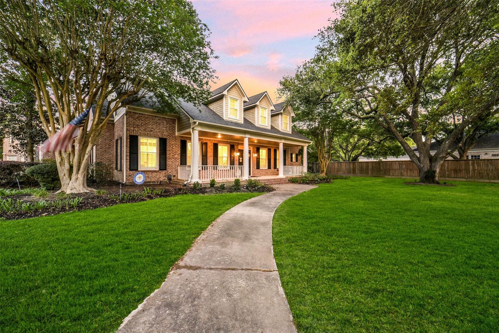 Property Photo: 3106 Huntington Court TX 77493
