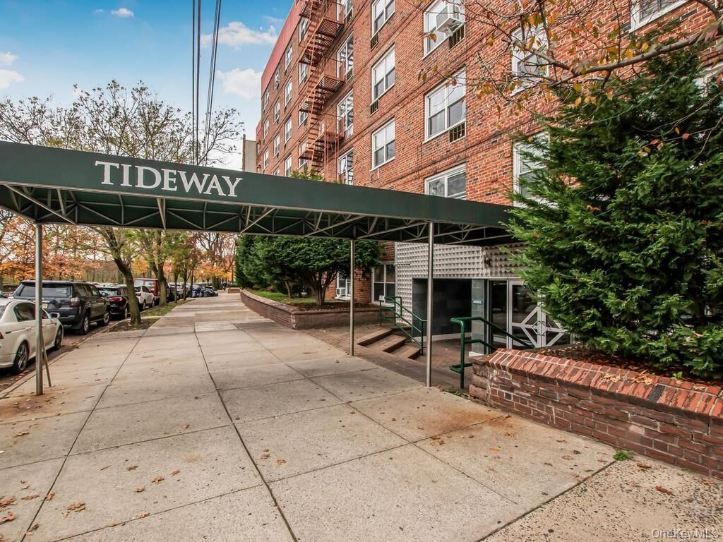 Property Photo:  3363 Sedgwick Avenue 2D  NY 10463 