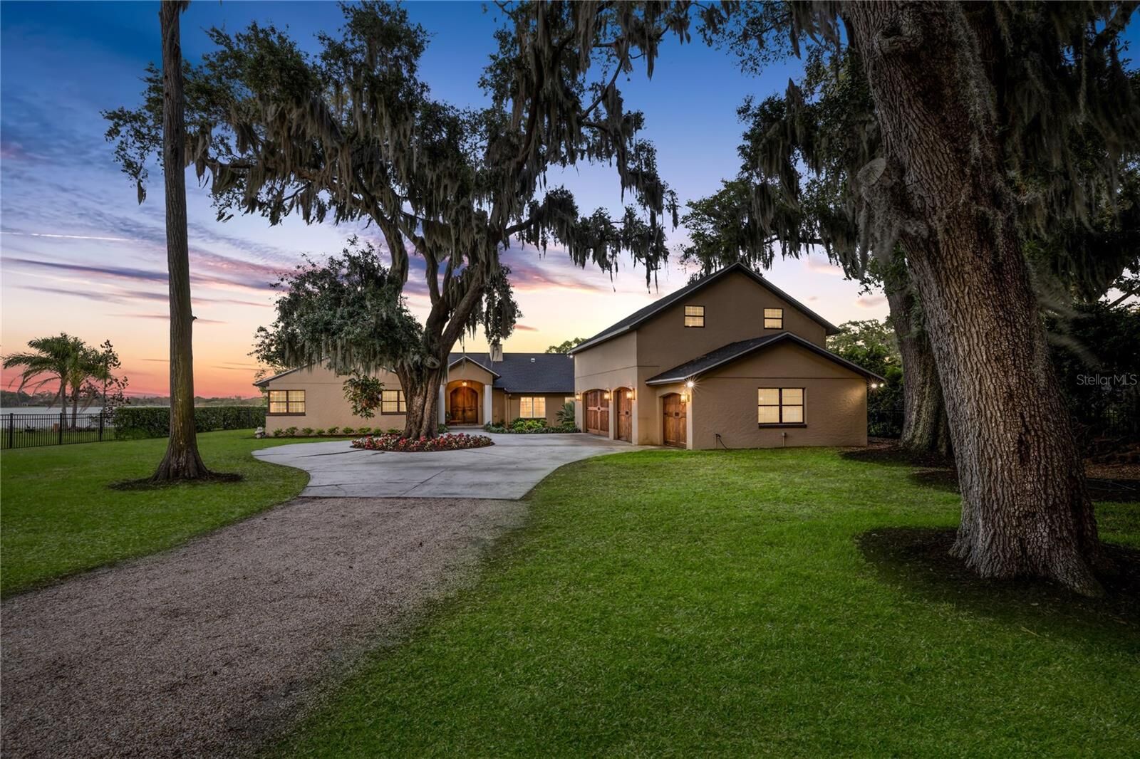 Property Photo:  5475 Lake Jessamine Drive  FL 32839 