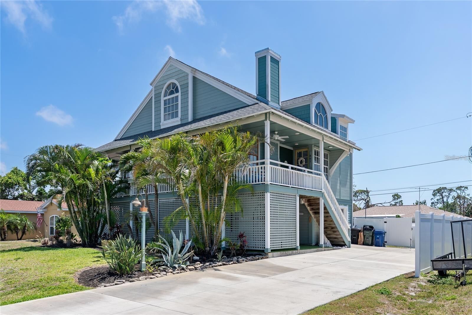 Property Photo: 861 Nectar Road FL 34293