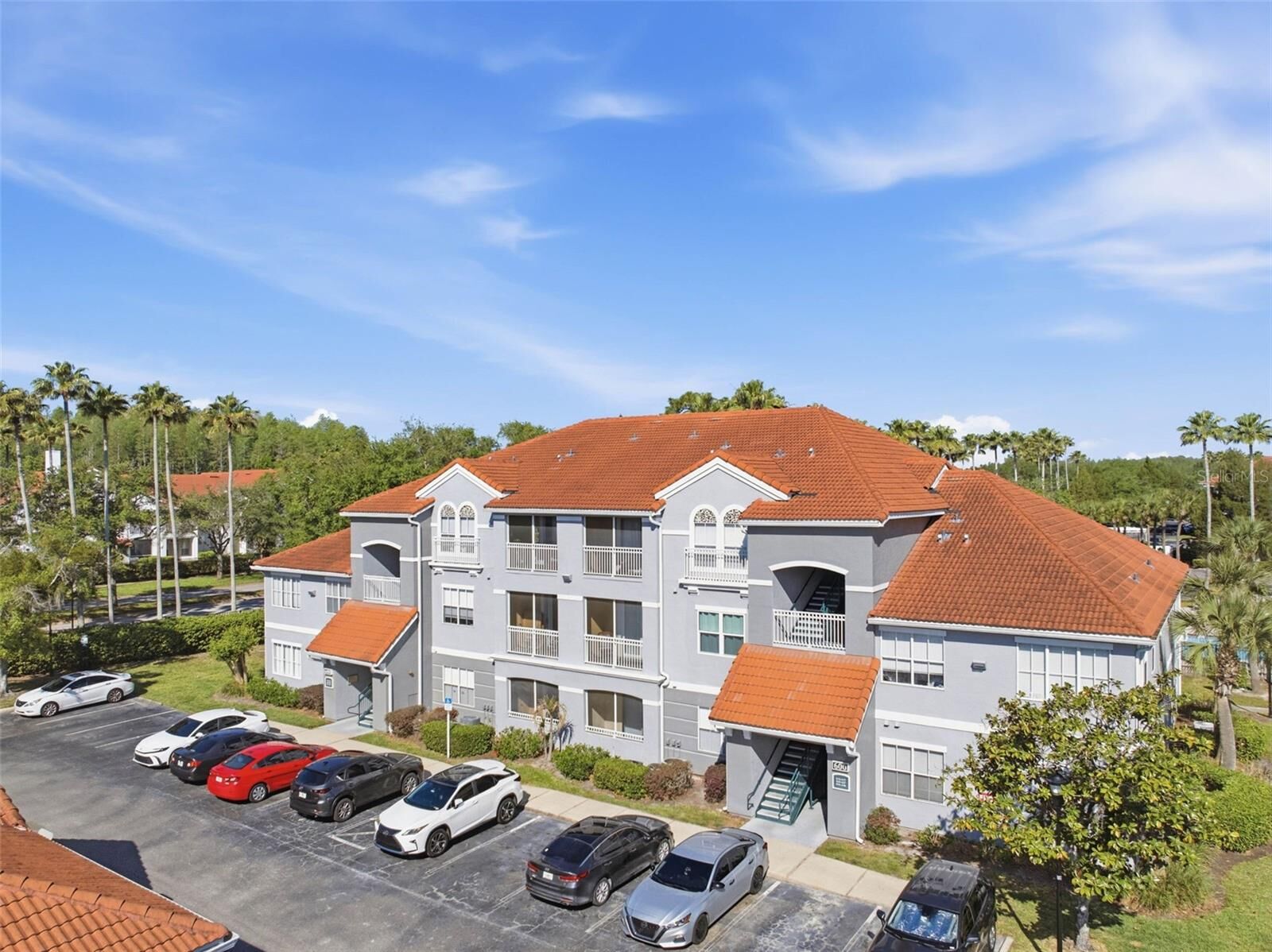Property Photo: 18001 Richmond Place Drive 613 FL 33647