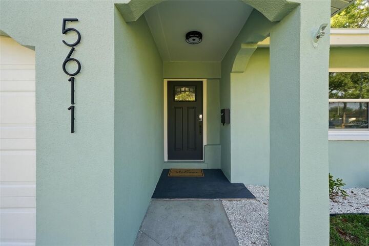 Property Photo:  5611 Venetian Boulevard NE  FL 33703 