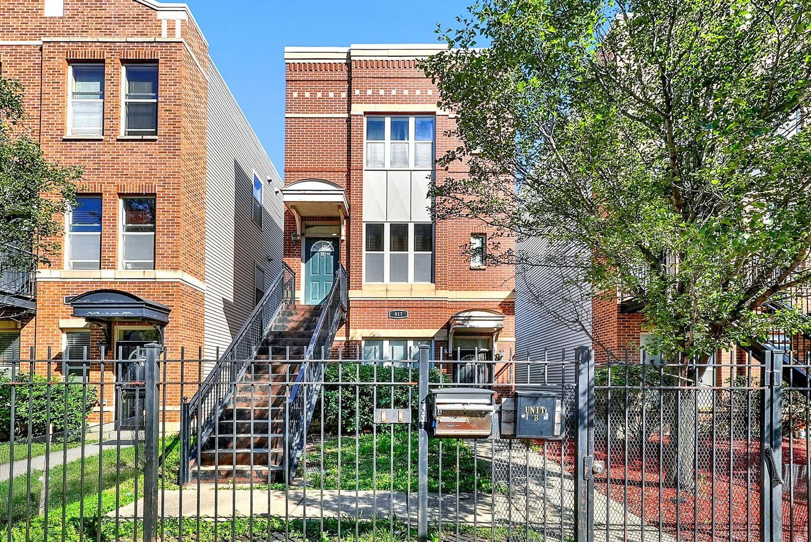 Property Photo:  817 S Kedzie Avenue 1  IL 60612 