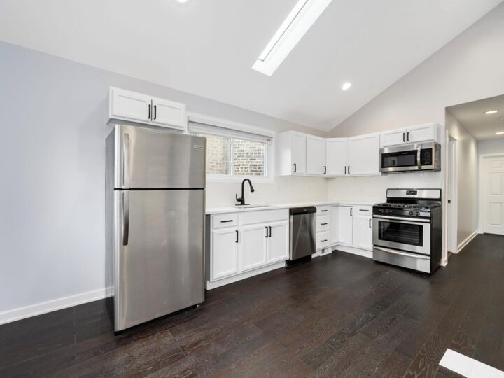 Property Photo:  3541 N Damen Avenue  IL 60618 