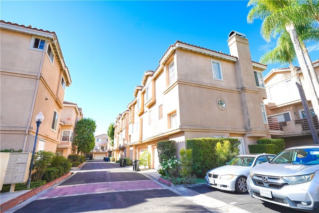 Property Photo:  14053 Lemoli  CA 90250 