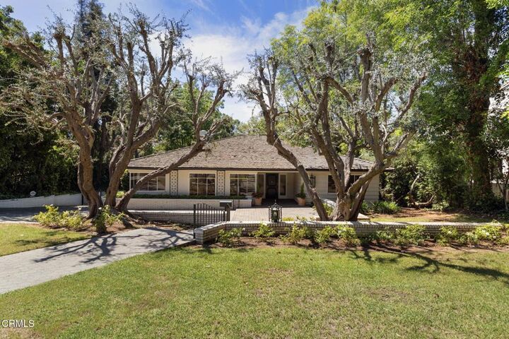 Property Photo:  5 Kewen Place  CA 91108 