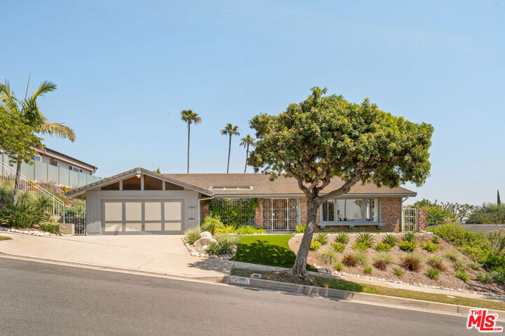 Property Photo:  2160 Winona Boulevard  CA 90027 