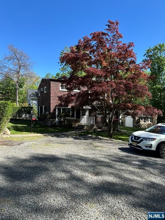 Property Photo:  10 Kinderkamack Road 1  NJ 07677 