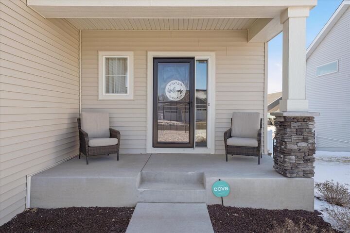 Property Photo:  1486 Oak Ridge Street  MN 55341 