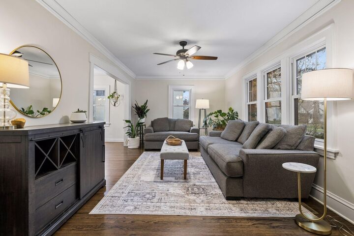 Property Photo:  2134 Scheffer Avenue  MN 55116 