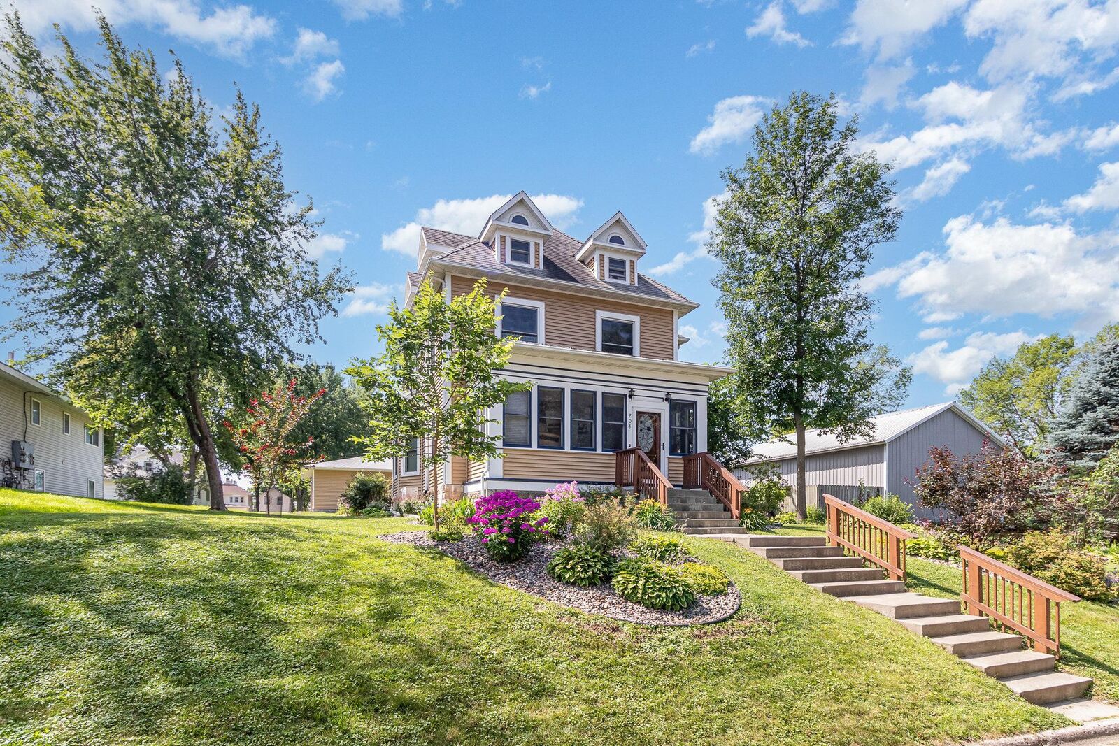 Property Photo:  204 Fir Avenue NW  MN 56069 