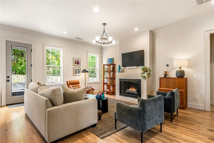 Property Photo:  109 SE G Court  AR 72712 