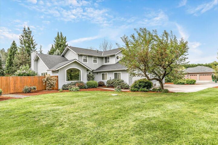 Property Photo:  133 Kingsgate Way  OR 97527 