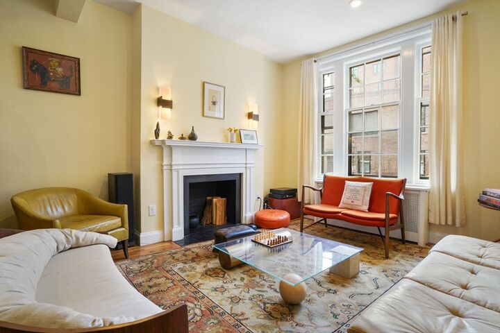 Property Photo:  54 Brimmer St  MA 02108 