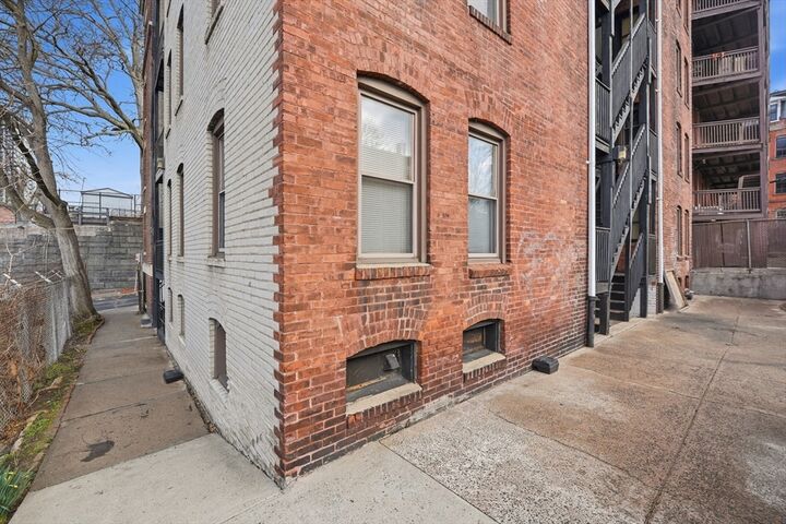 Property Photo:  91 E Park St  MA 01105 