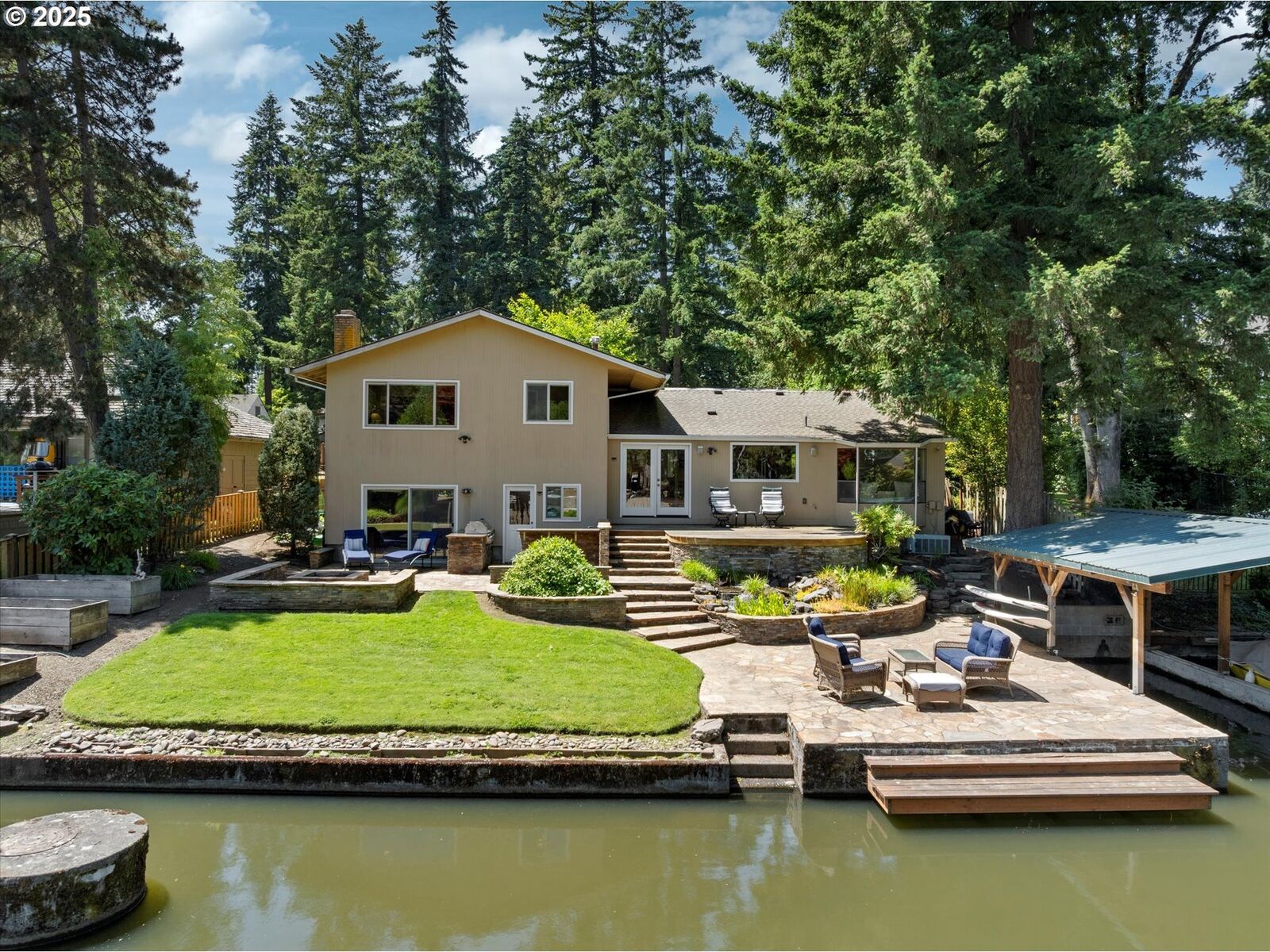 Property Photo:  17810 Sarah Hill Ln  OR 97035 