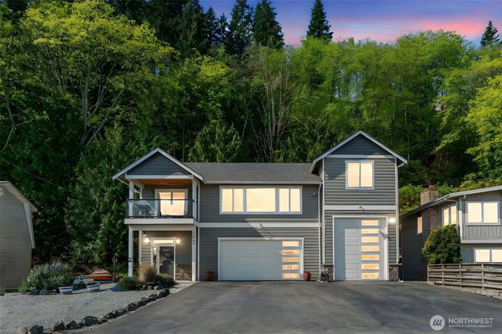 Property Photo:  2968  Tillicum Beach Drive  WA 98282 