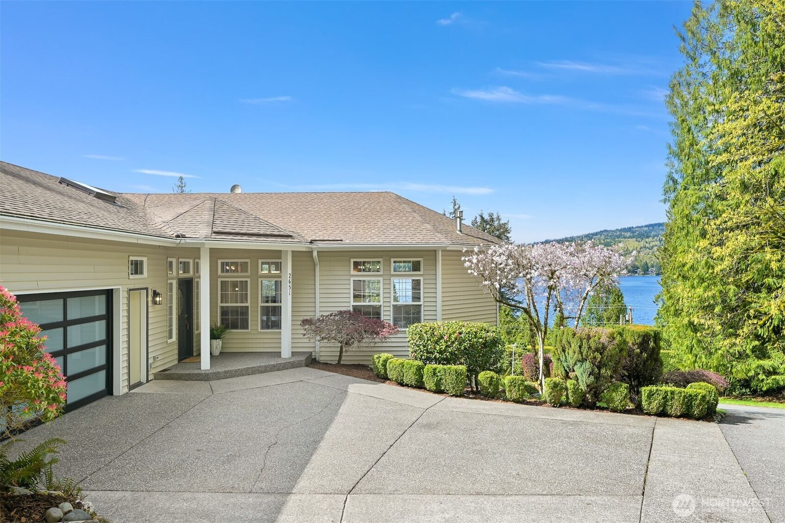 Property Photo:  2651  Lake Whatcom Boulevard  WA 98229 
