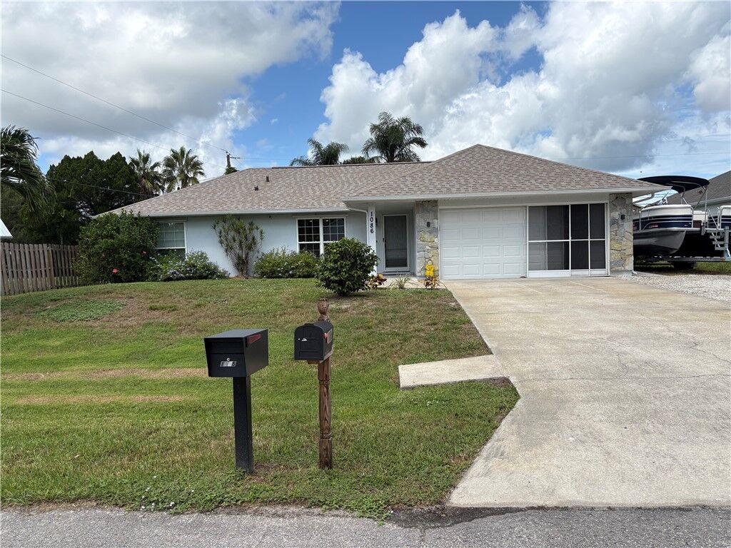 Property Photo:  1086 Phelps Street  FL 32958 