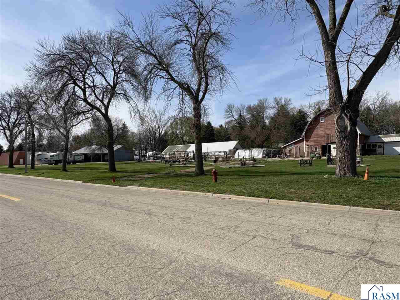 Property Photo:  609 W Main Street  MN 56062 