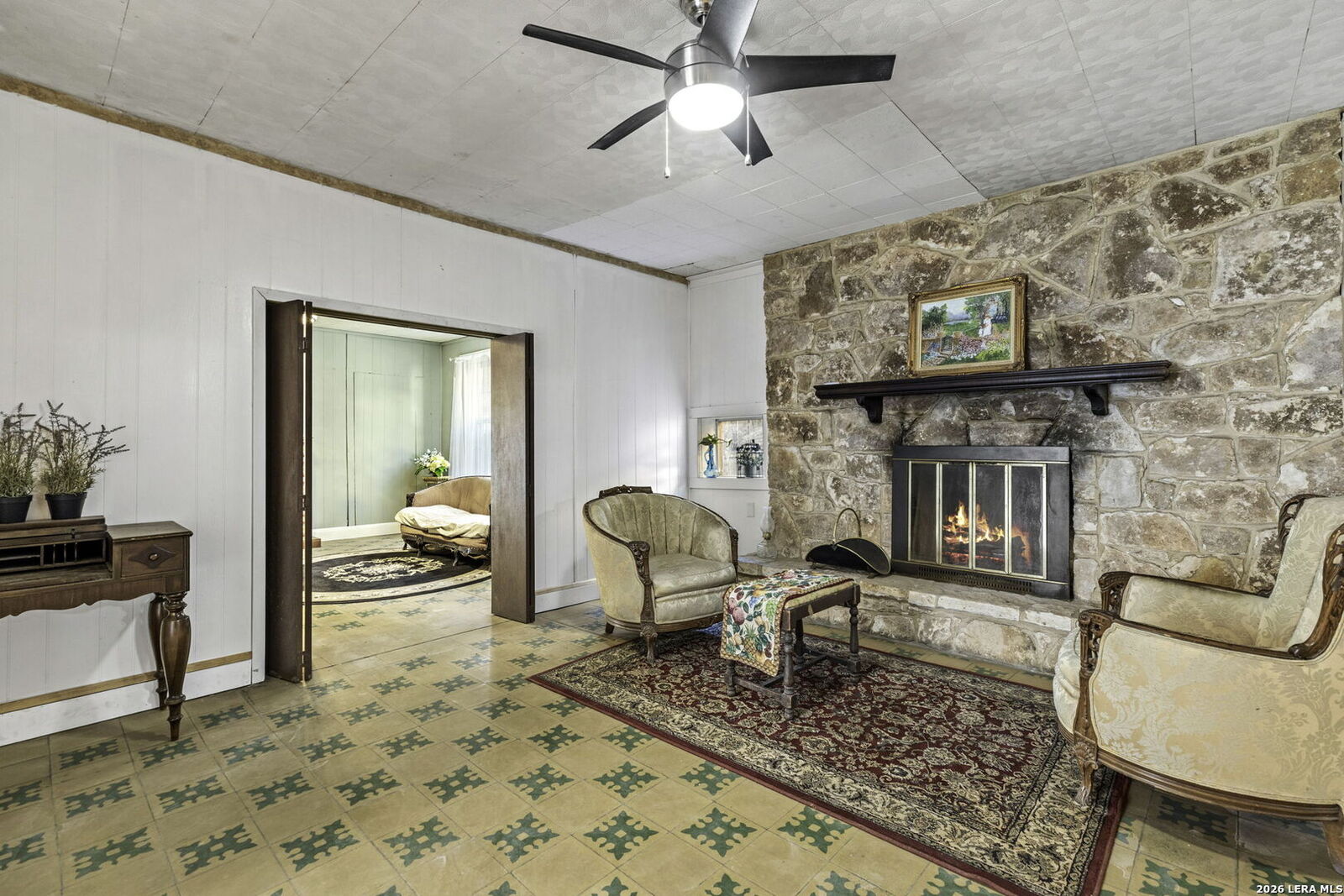 Property Photo: 926 S Laredo TX 78204