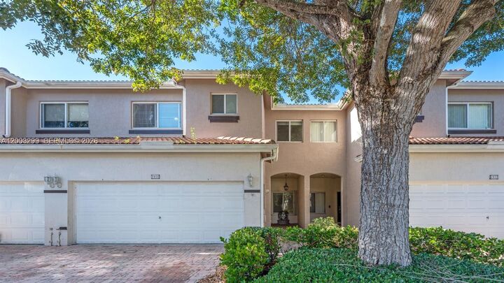 Property Photo:  1916 SE 23rd Ave 1916  FL 33035 