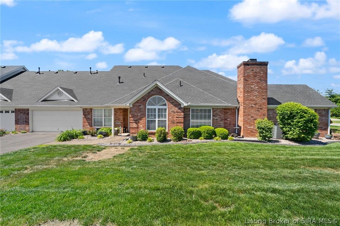Property Photo:  2414 Magnolia Court  IN 47129 