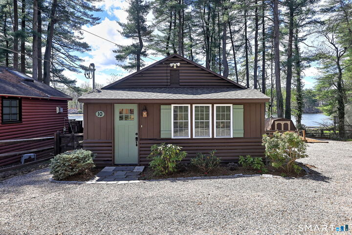 Property Photo:  10 Old Pinewood Trail  CT 06611 