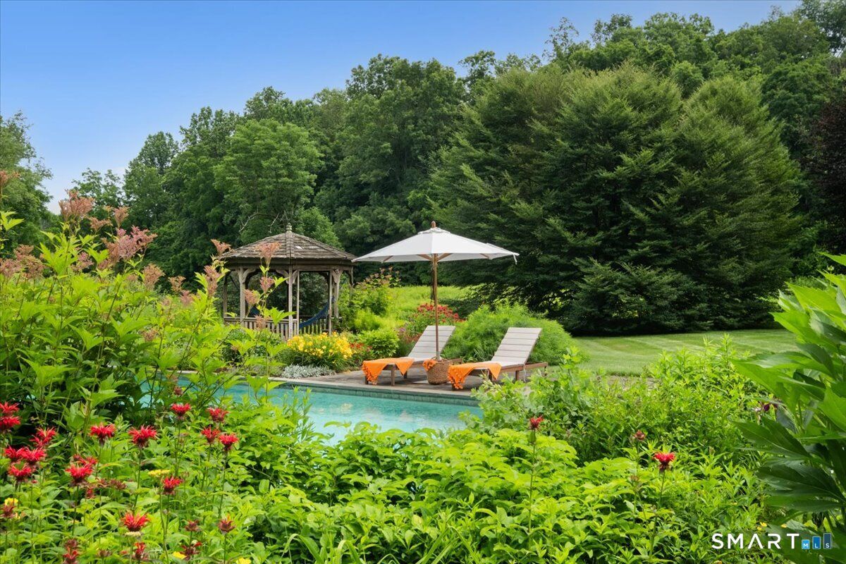 Property Photo:  7 Anderson Road East  CT 06784 